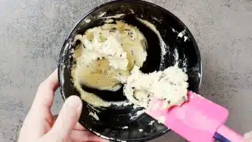 Low Carb Chocolate Chip Cookies ohne Zucker: Unterheben