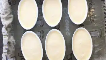 Low Carb Creme Brulee ohne Zucker: Umfüllen