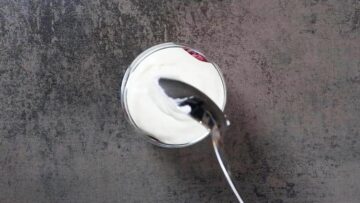 Low Carb Dessert mit Quark: Rühren