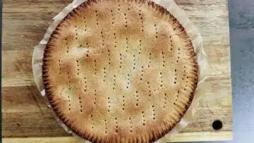 Low Carb Engadiner Nusstorte ohne Zucker: Backen