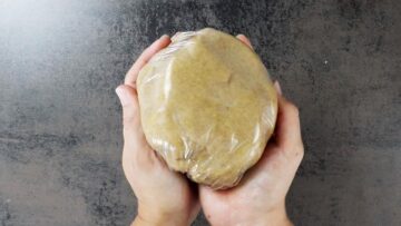 Low Carb Engadiner Nusstorte ohne Zucker: Kühlen