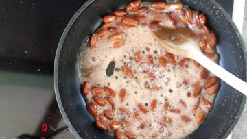 Low Carb gebrannte Mandeln ohne Zucker: Abkühlen