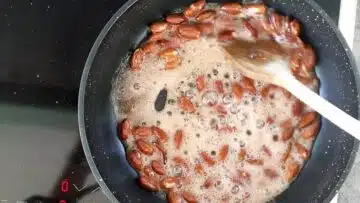 Low Carb gebrannte Mandeln ohne Zucker: Abkühlen