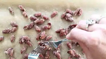 Low Carb gebrannte Mandeln ohne Zucker: Auseinanderziehen