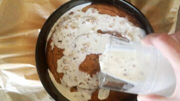 Low Carb Glühweinkuchen ohne Alkohol: Abkühlen