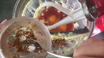 Low Carb Glühweinkuchen ohne Alkohol: Hinzugeben