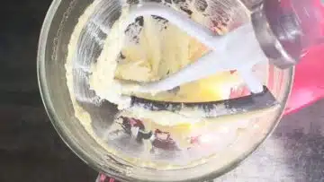 Low Carb Glühweinkuchen ohne Alkohol: Rühren