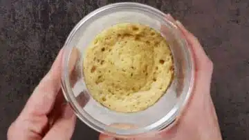 Low Carb Hüttenkäse Toasties: Erwärmen