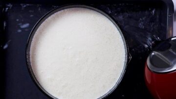 Low Carb Käsekuchen ohne Boden: Einfüllen