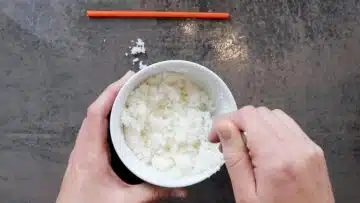 Low Carb Kokosplätzchen ohne Zucker: Rühren