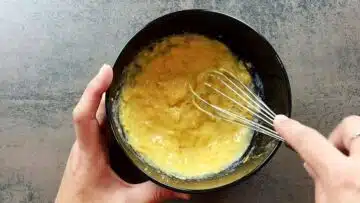 Low Carb Kürbisbrot: Rühren