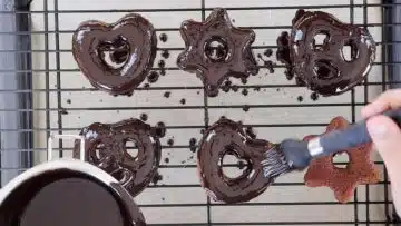 Low Carb Lebkuchen ohne Zucker: Dekorieren