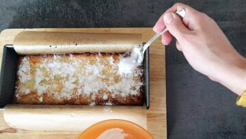 Low Carb Mandelstollen mit Marzipan: Fertigstellen