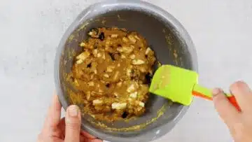 Low Carb Mikrowellen Brot: Unterheben