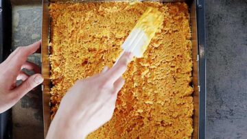 Low Carb Möhrenkuchen vom Blech: Backen