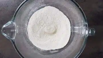 Low Carb Muffins mit Mandelmehl: Mischen