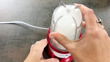 Low Carb Nuss Nougat Frosting ohne Zucker: Mahlen