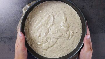 Low Carb Nusskuchen: Backen