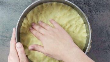 Low Carb Puddingkuchen ohne Zucker: Festdrücken