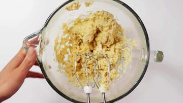 Low Carb Quark-Öl-Teig ohne Mehl: Rühren