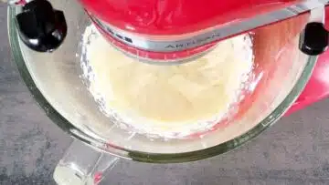 Low Carb Quarkbällchen ohne Zucker: Rühren