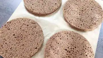 Low Carb Schokotorte ohne Zucker: Schneiden