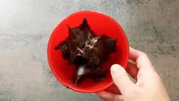 Low Carb Schokokuchen mit 2 Zutaten: Erwärmen