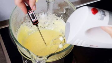 Low Carb schwedische Mandeltorte ohne Zucker: Erhitzen