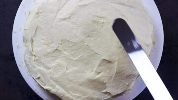 Low Carb schwedische Mandeltorte ohne Zucker: Zusammensetzen