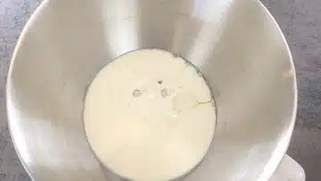 Low Carb Stuten: Rühren