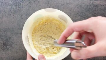 Low Carb Tassenbrot: Mischen