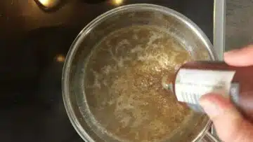 Low Carb Toffifee ohne Zucker: Hinzugeben