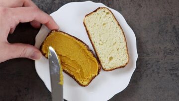 Mandelcreme mit Kurkuma: Verzehr