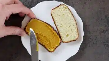 Mandelcreme mit Kurkuma: Verzehr