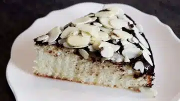 Marzipankuchen ohne Zucker: Schneiden