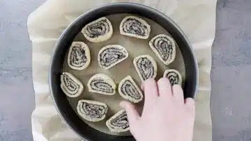 Mohnschnecken ohne Zucker: Backen