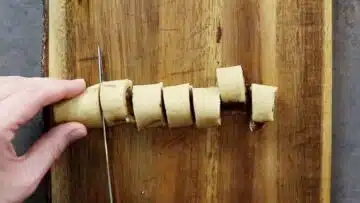 Nuss Nougat Plätzchen ohne Zucker: Schneiden