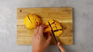 Orangenkekse ohne Zucker: Schneiden