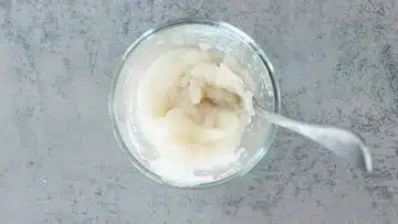 Osterhase ohne Zucker: Verrühren