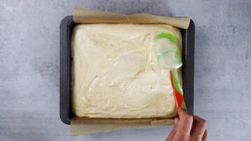 Pflaumenkuchen ohne Zucker: Umfüllen