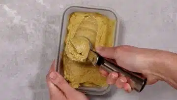 Pistazieneis ohne Zucker: ohne Eismaschine