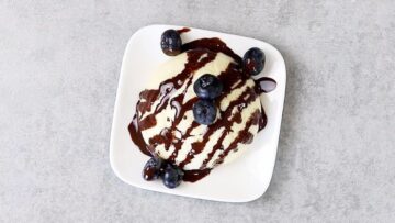 Protein Käsekuchen: Servieren