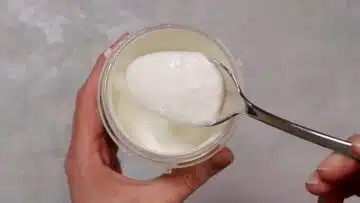 Quarkspeise ohne Zucker: Mixen