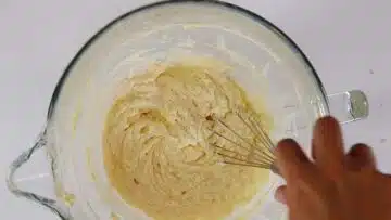 Rumbombe ohne Zucker: Einrühren