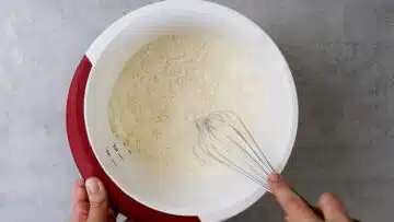 Schokino Kuchen ohne Zucker: Mischen