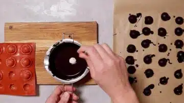 Schokobonbons ohne Zucker: Dekorieren