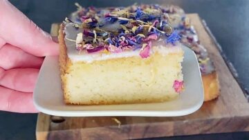 Selterskuchen ohne Zucker: Schneiden