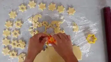 Spitzbuben ohne Zucker: Ausstechen