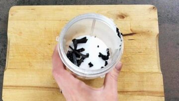 Vanillezucker selber machen ohne Zucker: Zerkleinern