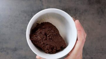 Vegane Schokokekse ohne Zucker: Kühlen